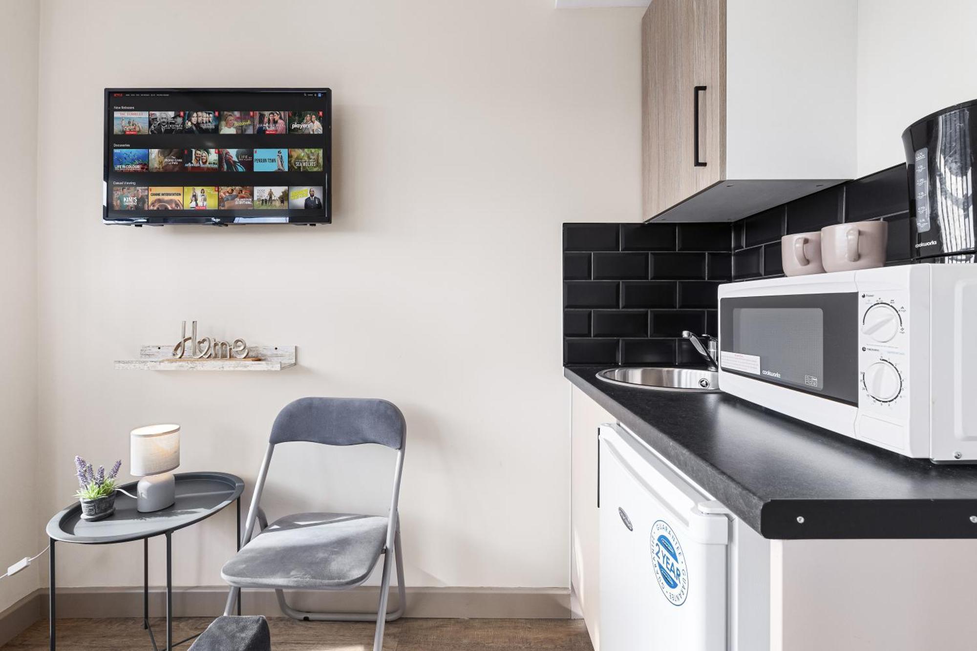 Serviced Ensuite Modern Studio - Sleeps 2 - Near Wembley Stadium - Good Transport Link To Central London - Harrow Ha3 Hatch End Ngoại thất bức ảnh